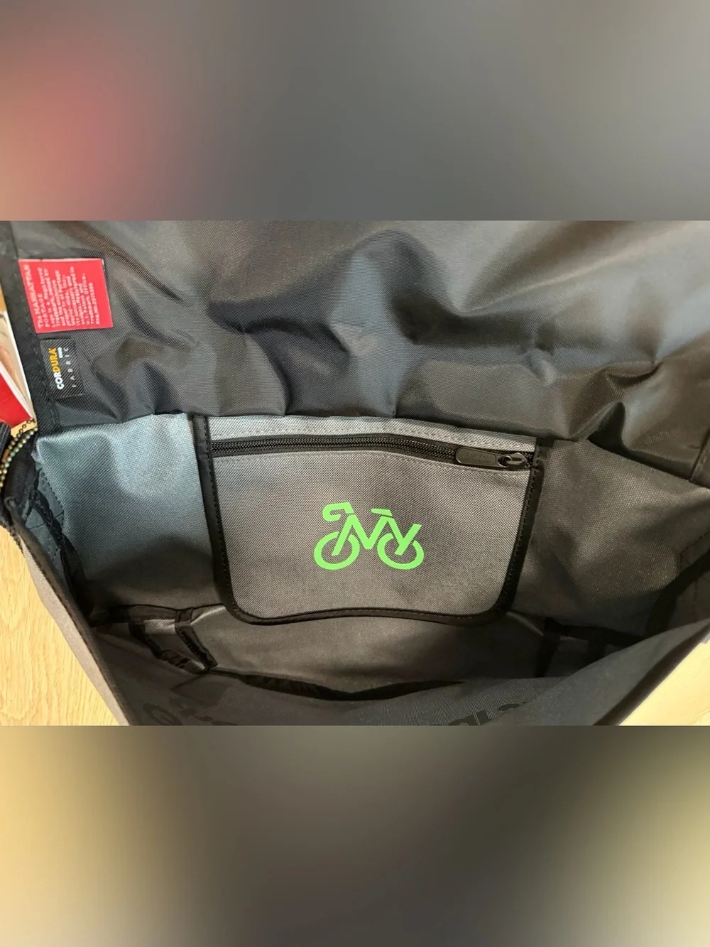 NEW Manhattan Portage Bike New York Straphanger Messenger Bag Green Grey BIKENY